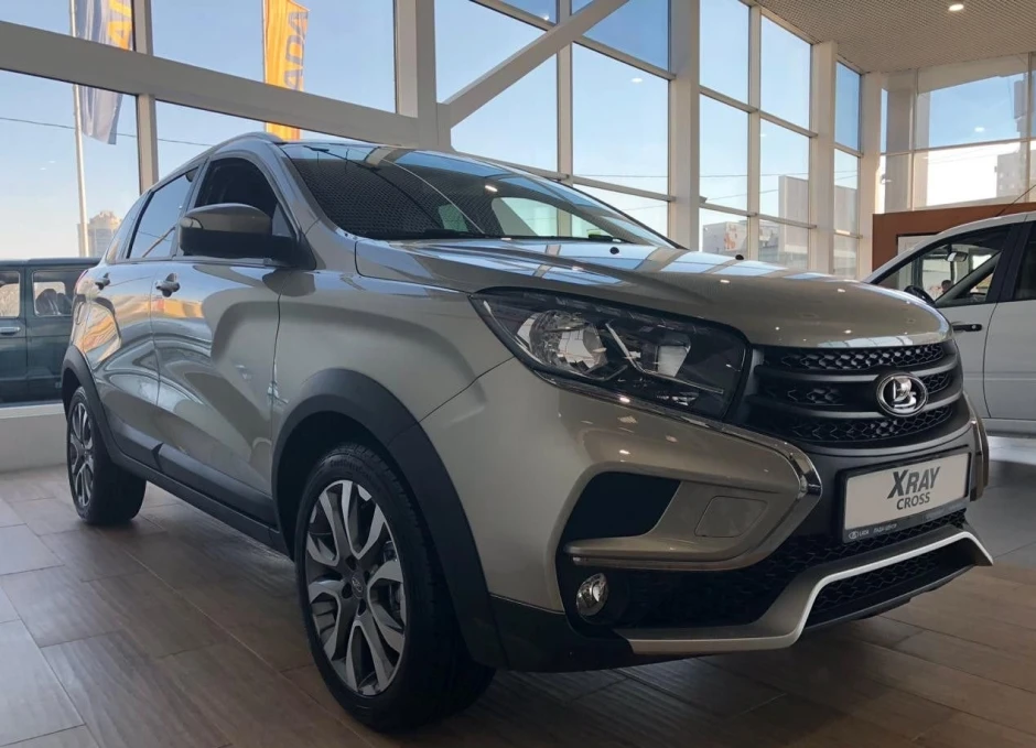 LADA XRay Cross