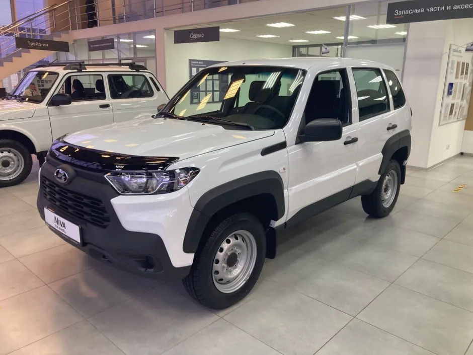 LADA Niva Travel